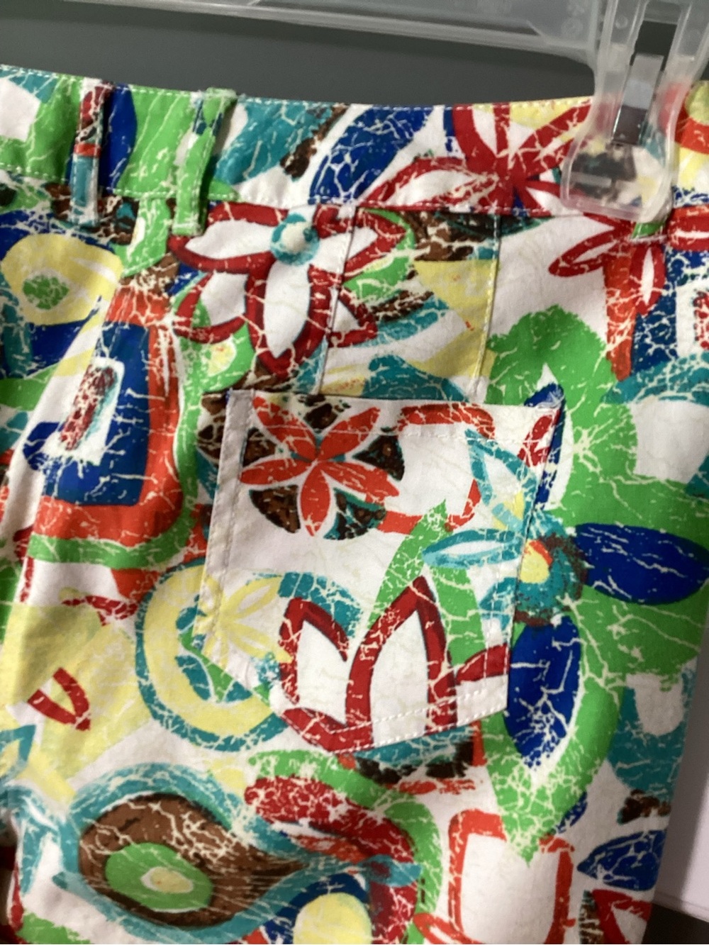 Chico’s Colorful Abstract Print Cropped Pants - size 8 - Chico’s size 1 - Picture 5 of 9